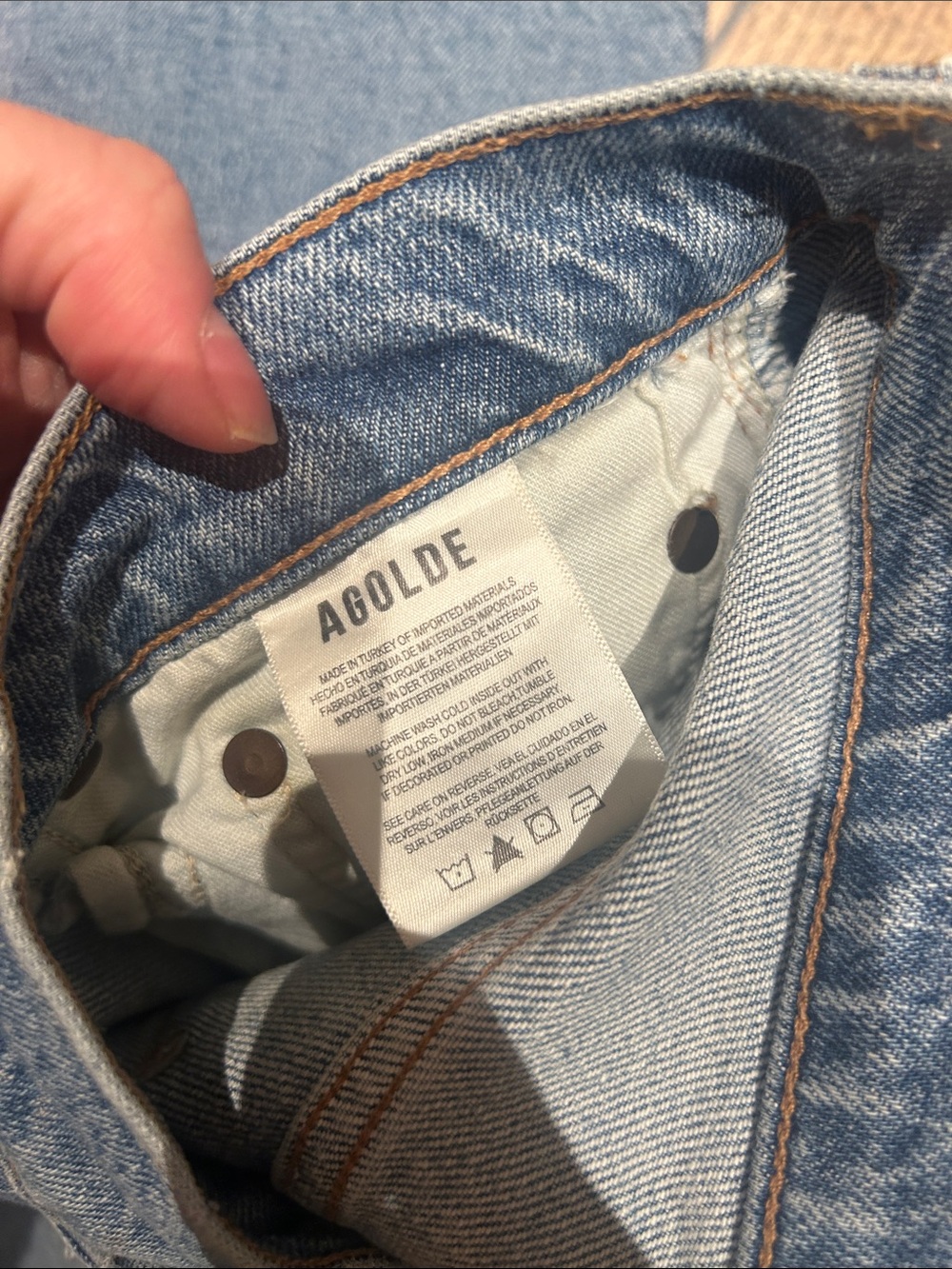 Agolde High-Rise Straight Jeans in Light Wash Blue - Picture 3 of 8